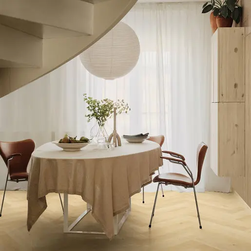 L0372-08246_Interior01_B2B+Square+XL.webp