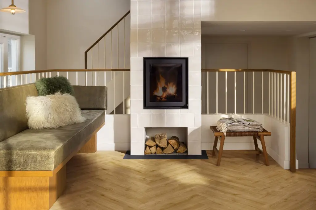 WistmanOak63840_MODLR41145HB_Interior01_2046x1361.webp