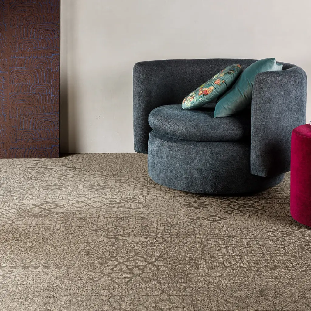2TEC2_Alhambra_Gunmetal_MD_H_01_LR.webp