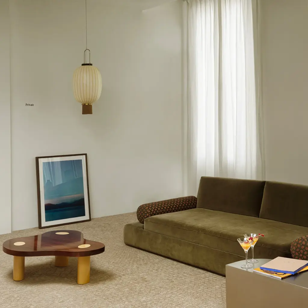 2TEC2_Alhambra_Sand_MD_V_04_LR.webp