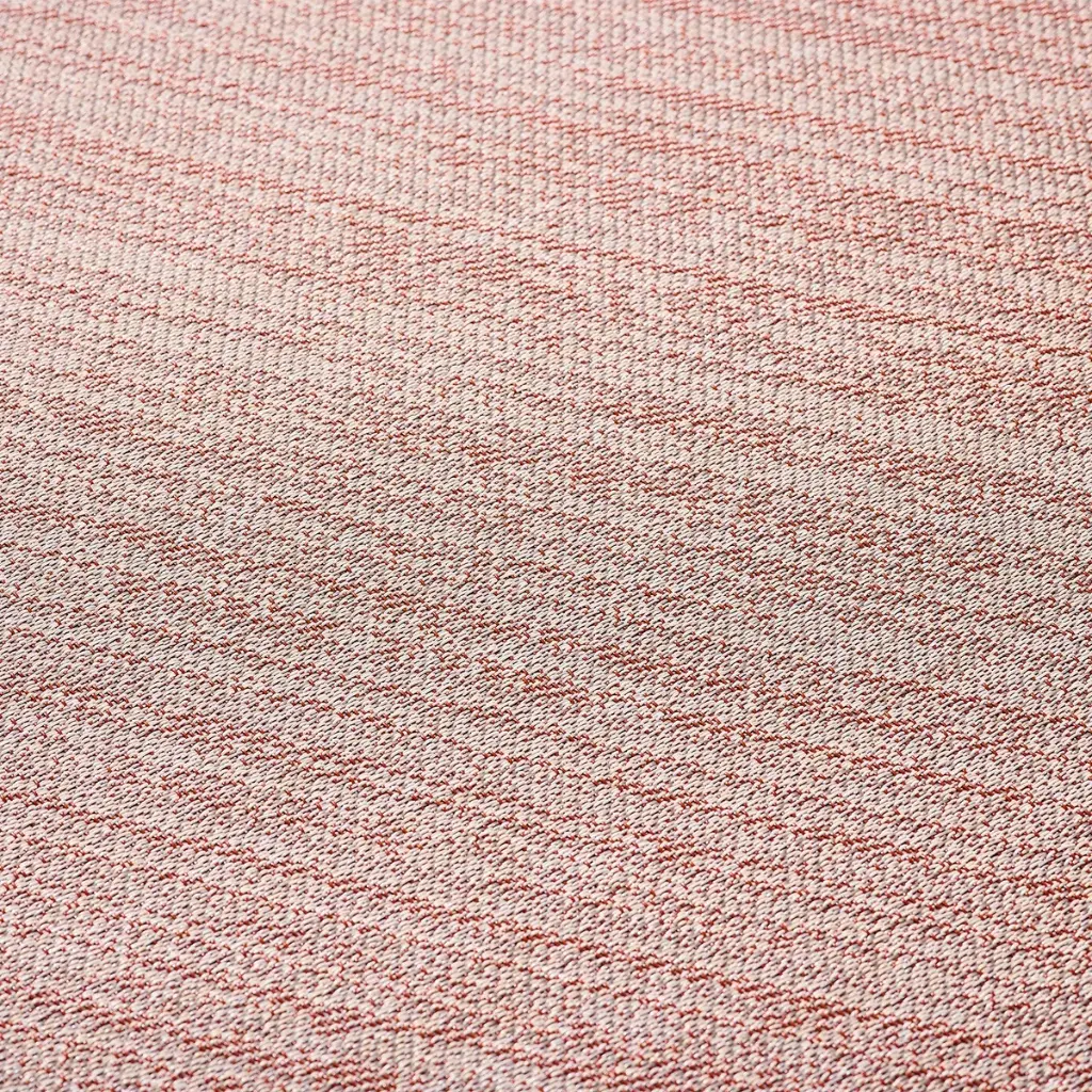 Garnet_SideView.webp