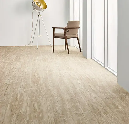 bleached rustic pine interieur.webp