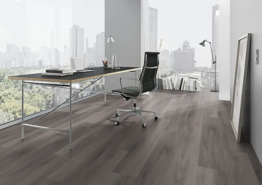 OFL-070-017_JANNE-001-01_GREY-scaledsog.webp