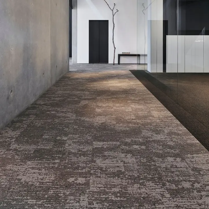 square lrBruut745interieur.webp
