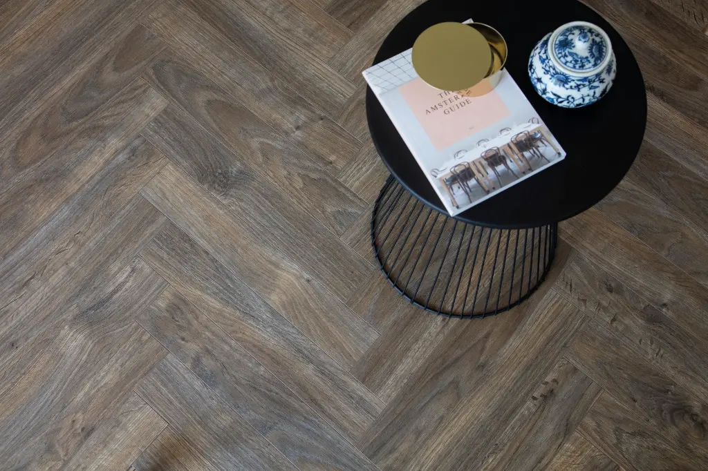 java brown_lam_v4_504x84_berryalloc_rsh_01.webp