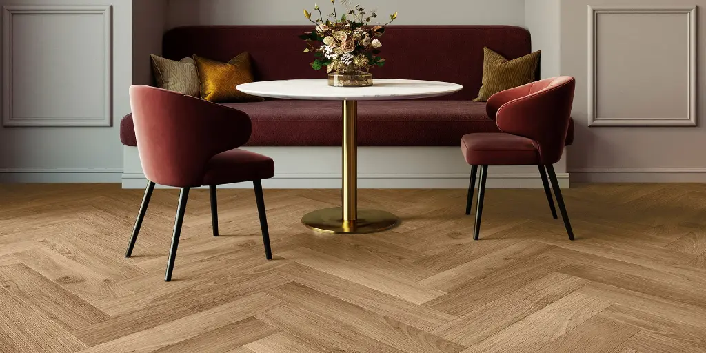 DHIG5AZ_33_LIVING (1).webp