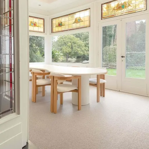 wellington-interieur-red.webp