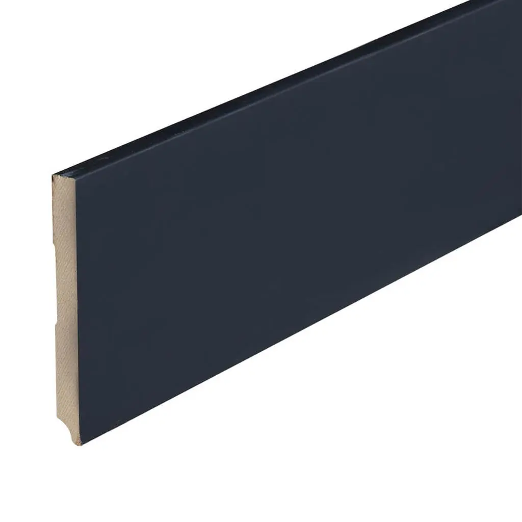 Plint amsterdam folie RAL 9005 12x120x2400mm