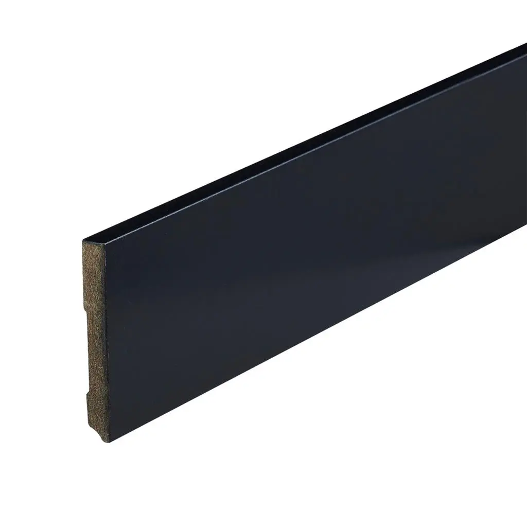 Plint amsterdam lak RAL 9005 12x90x2400mm