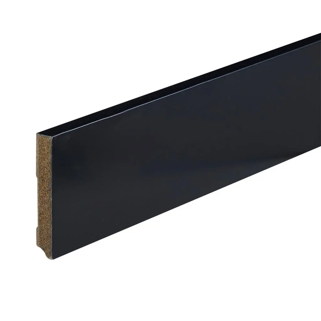 Plint amsterdam lak RAL 9005 15x90x2400mm