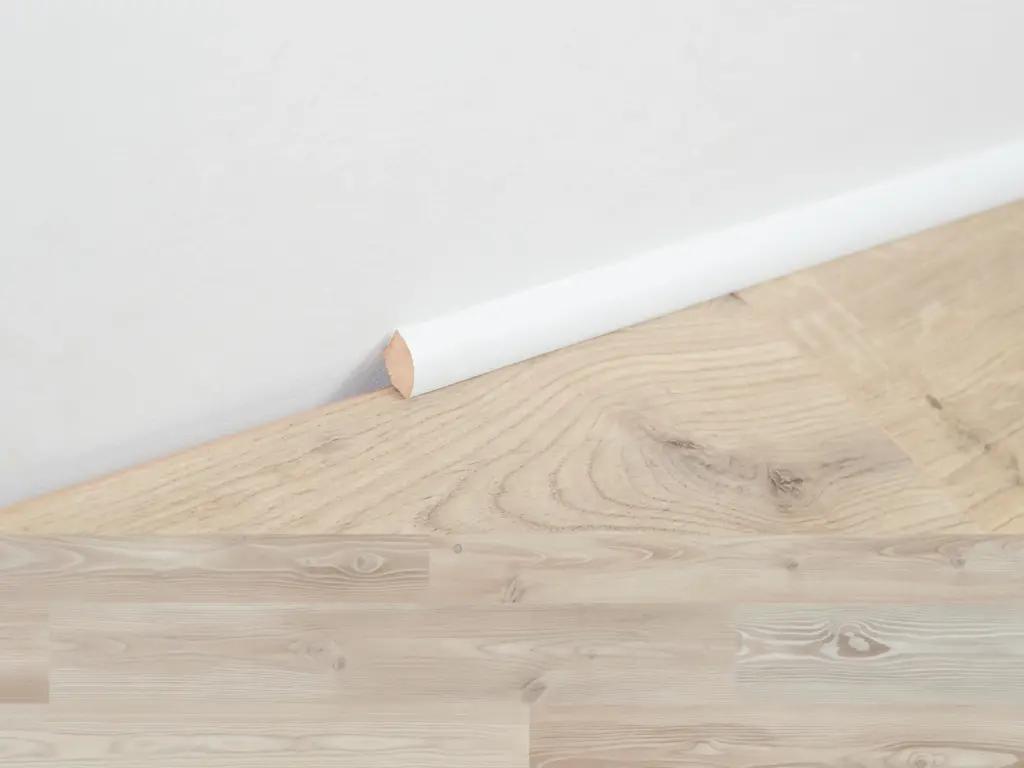 BerryAlloc Plint Kwadrant ragnar light sand 2,4m per 4st