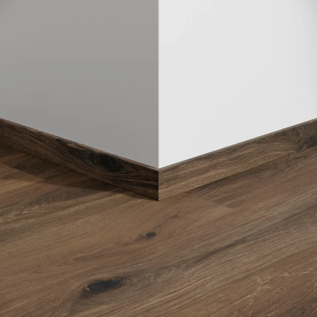 BerryAlloc Plint gyant dark brown 2,4m per 4st