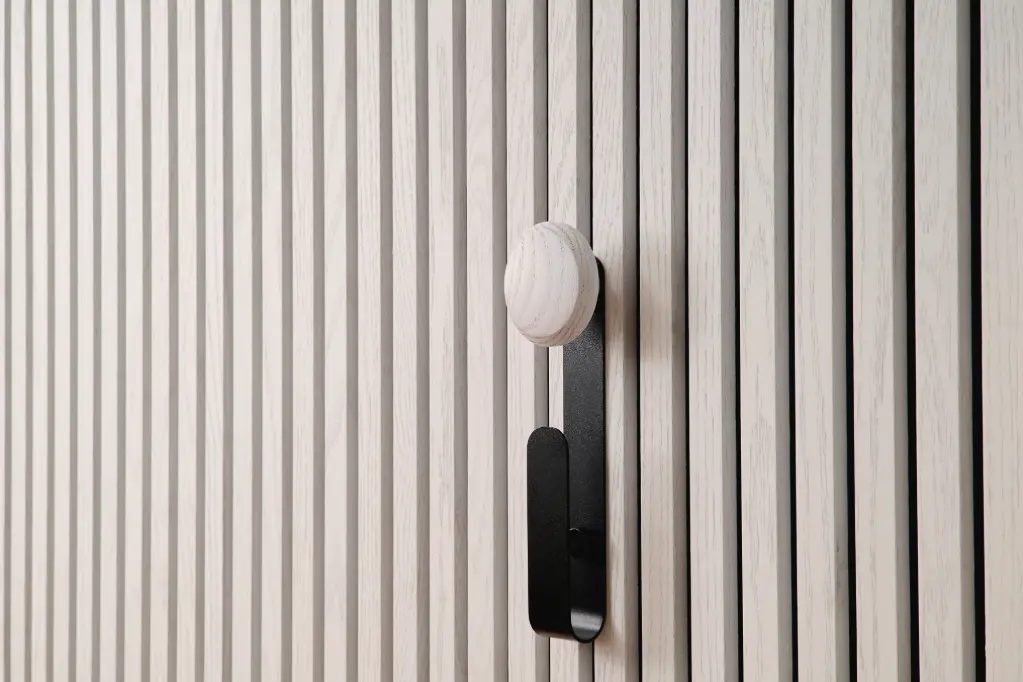 ter Hürne SilentDesign LivingWall lang met houten knop Eilin 