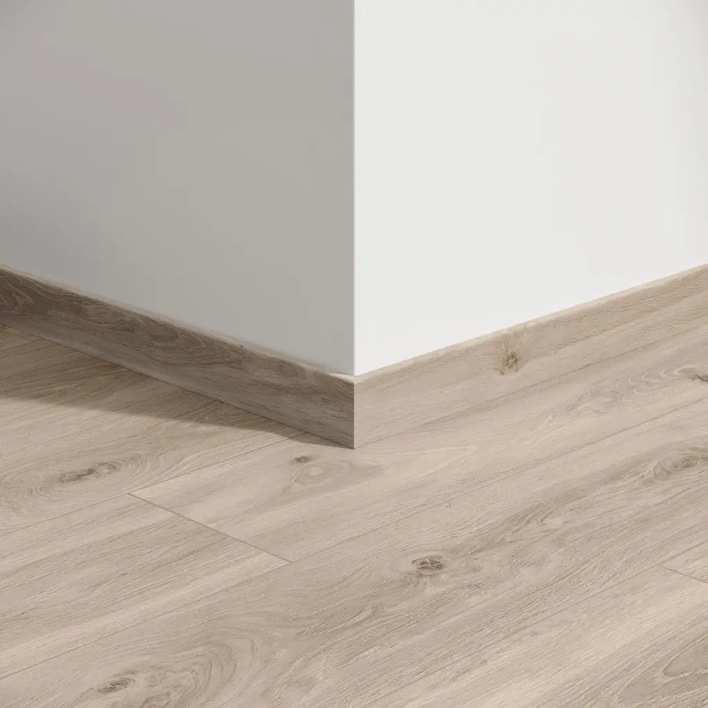 BerryAlloc Plint bloom light natural 2,4m per 4st