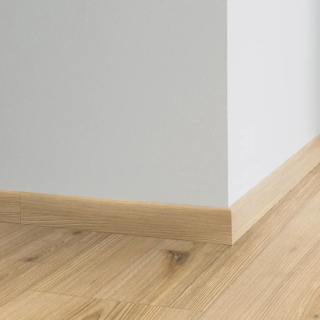 Tarkett Plint Brushed Elm Brown