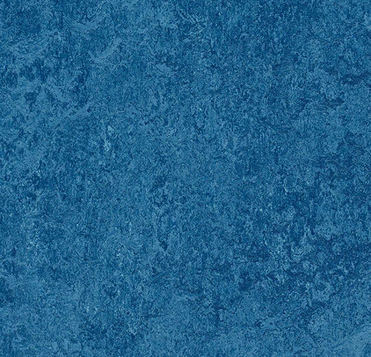 Forbo marmoleum Marbled Real kleur 3030 Blue 2,5mm 2m breed