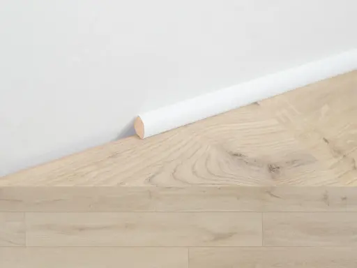 [BERR25368] BerryAlloc Plint Kwadrant gyant light sand 2,4m per 4st