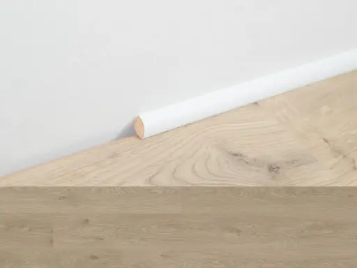 [BERR25455] BerryAlloc Plint Kwadrant lily oak 2,4m per 4st