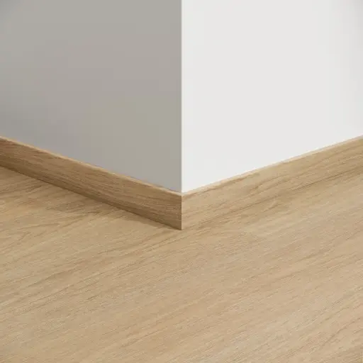 BerryAlloc Plint charme light natural 2,4m per 4st
