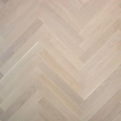 [OTI00015] Otium Hout visgraat Luna - ultramat gelakt