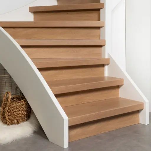 Traprenovatie met overzettreden